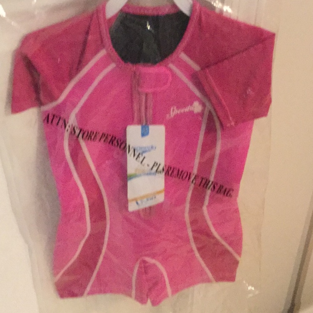 NWT Speedo girls shortie